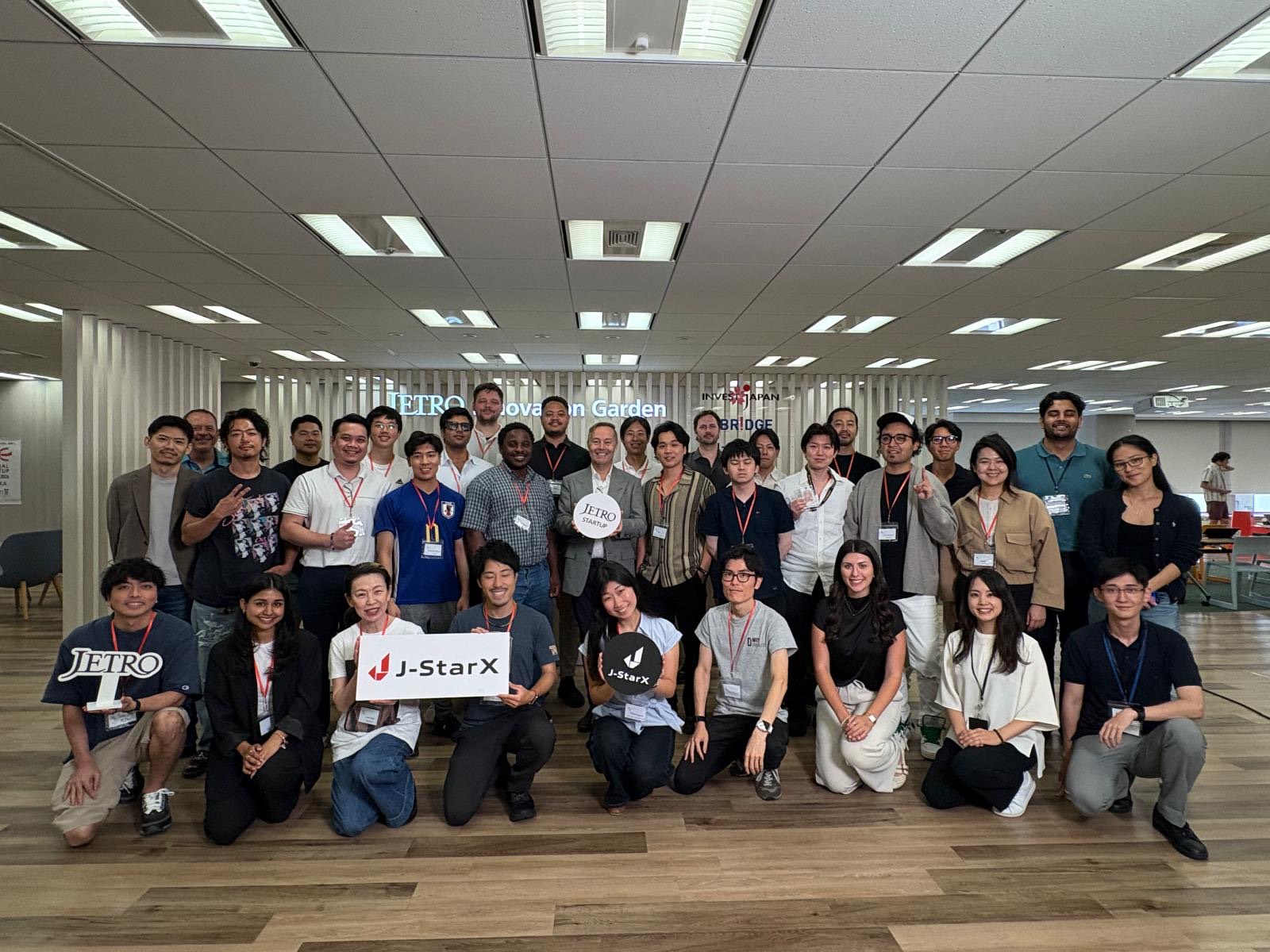 Founder University Japan Cohort 2の国内プログラムに参加した起業家・関係者の集合写真